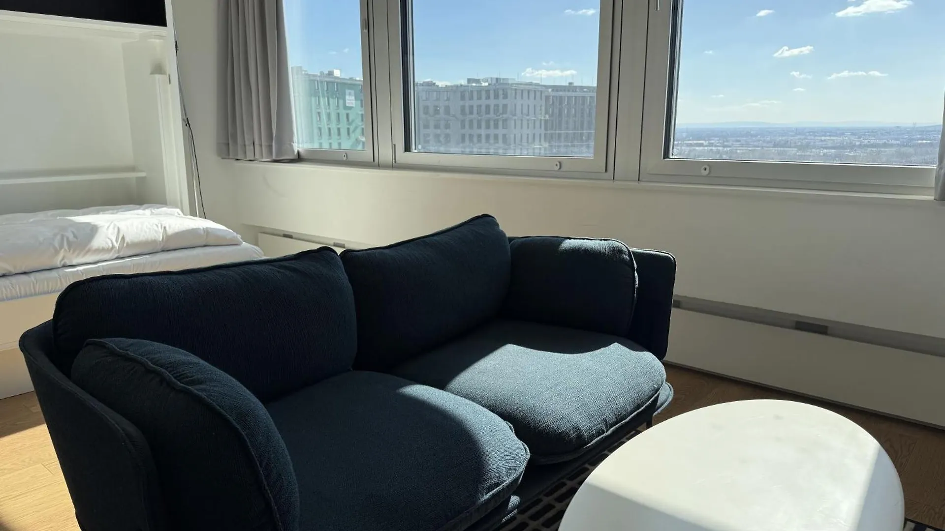 Penthouse-Flair With Skyline-View Apartment Vienna