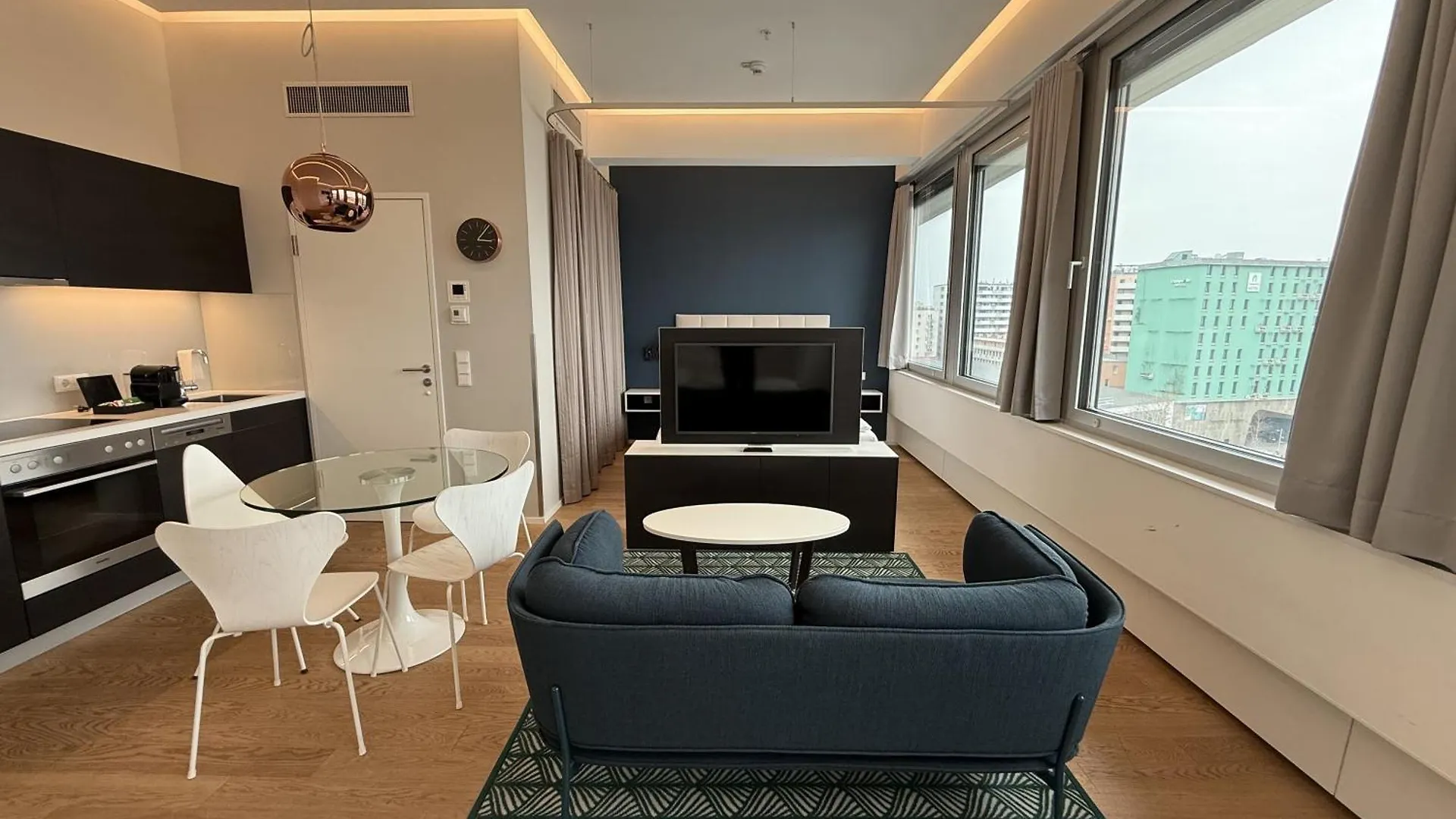 Penthouse-Flair With Skyline-View Apartment Vienna